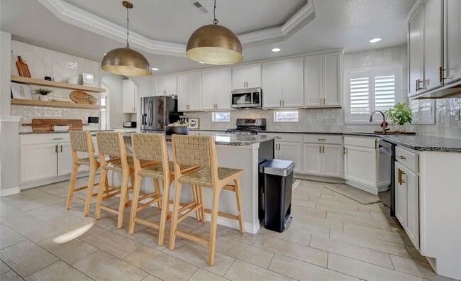 Photo - 5 Bed Home with luxury finishes in The Gle...
