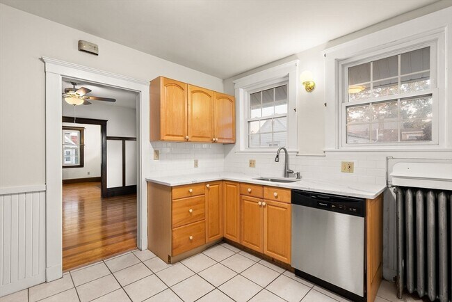 Photo - 133 Willow St Unit 2