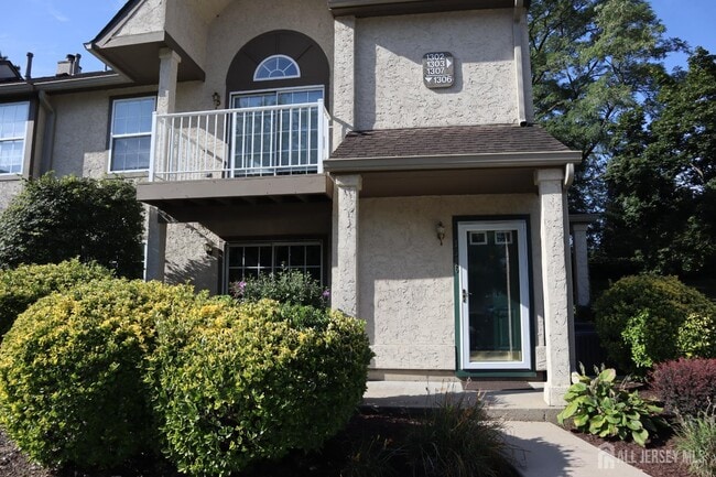Photo - 1306 Commons at Kingswood Dr
