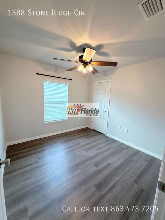 Photo - 1388 Stone Ridge Cir