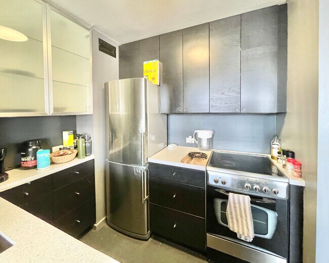 Photo - High Floor Studio with Fabulous Views of the Loop FOR RENT!