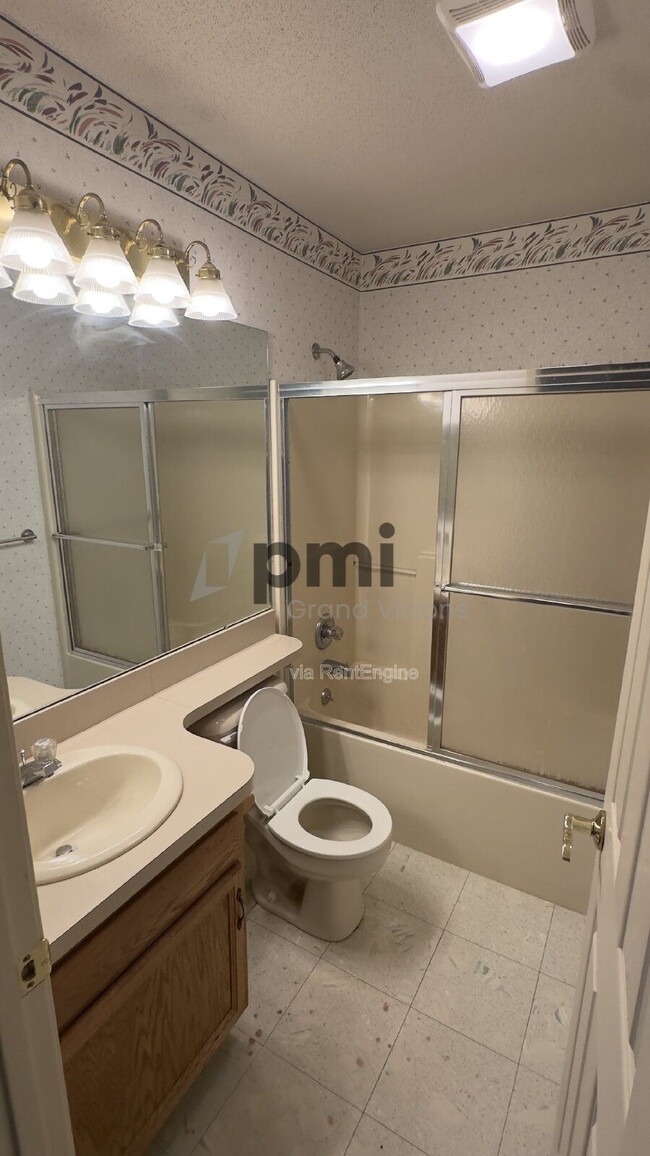 Photo - 1306 Arthur Ave Unit 7