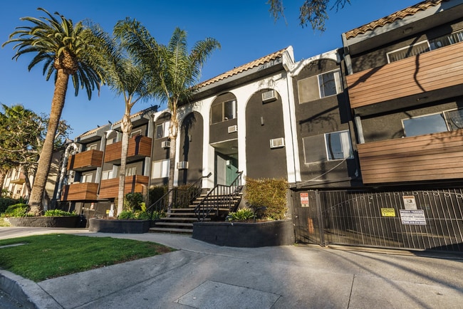 Building Photo - 4444 Ensign Avenue Rental