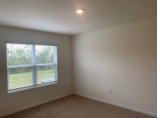 Photo - Beautiful DH Horton Home For Rent In Coast Woods