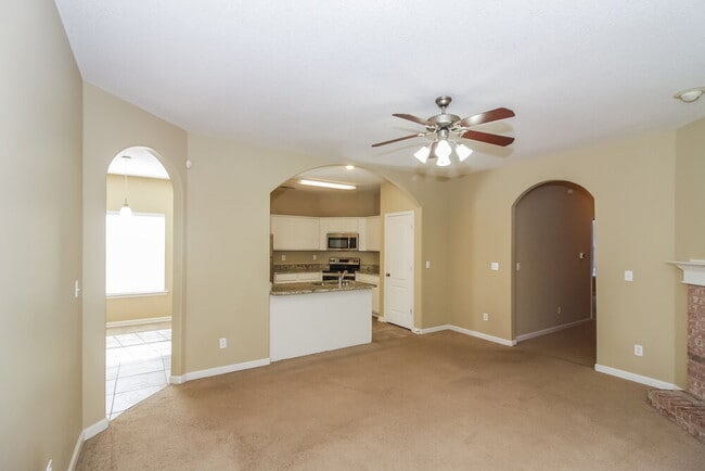 Photo - 1498 Lawson Dr