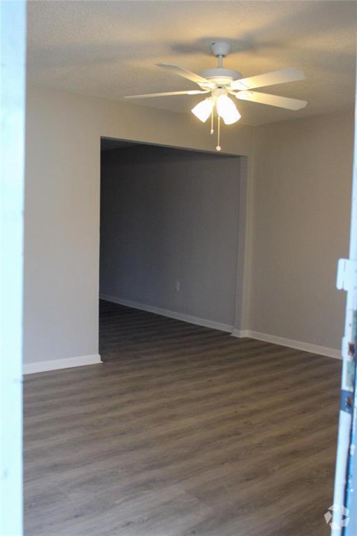 Building Photo - 3901 Ave S Unit 6 Rental