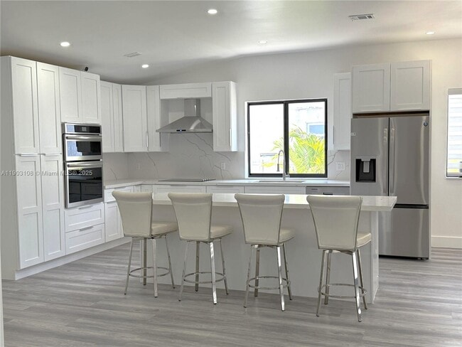 Photo - 240 SW 55th Ave