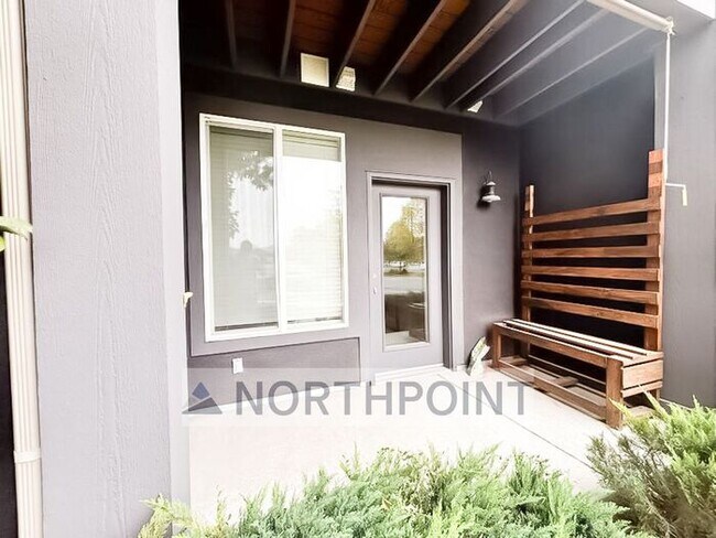 Photo - Summerlane Townhome - 2 Bed 1 Bath - HOA PAID!