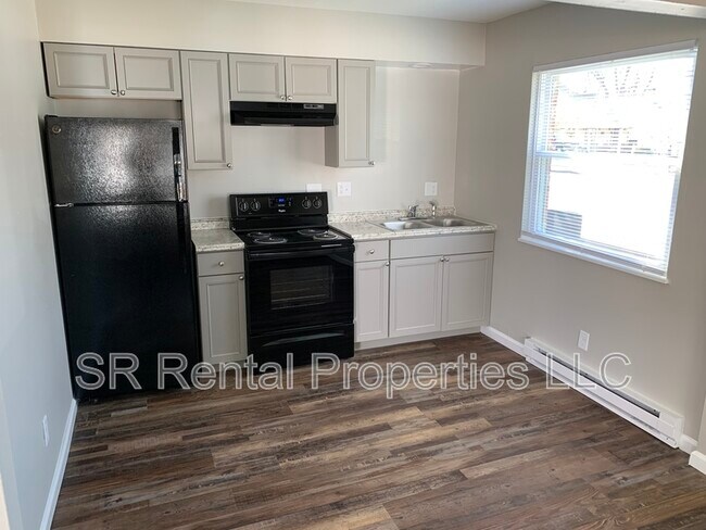 Photo - 218 Bridge St Unidad A Rental