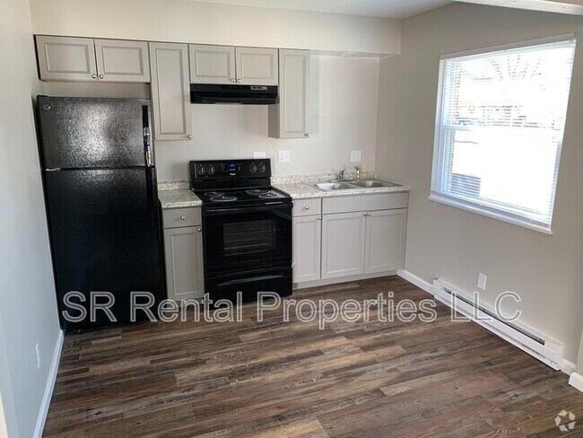 Building Photo - 218 Bridge St Unit A Rental