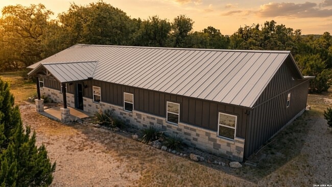 Building Photo - 101 Liberty Bell Ln
