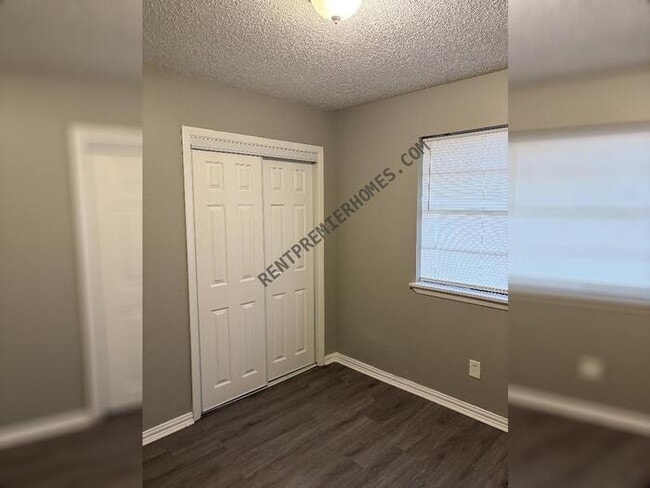 Photo - 1005 Wright St