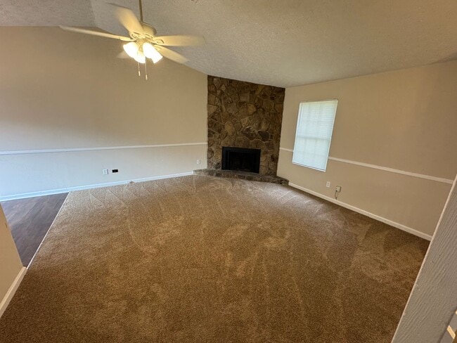 Photo - Stone Mountain 4 bed 2 bath Home with Fenc...