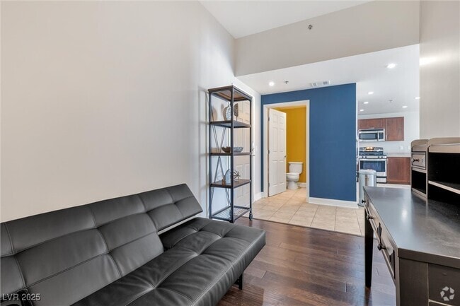 Building Photo - 150 S Las Vegas Blvd Unit 1506 Rental