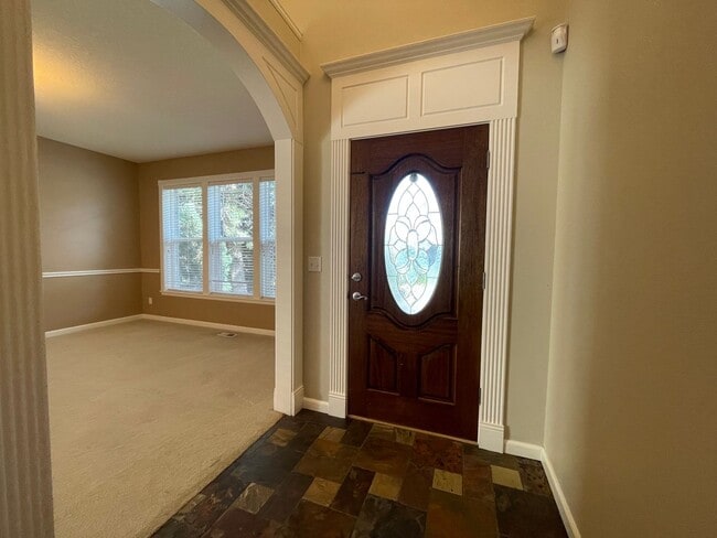Photo - 5 Bed 2.5 Bath + a Den in Tigard/Bull Mountain - Solar Panels, Central A/C and More!