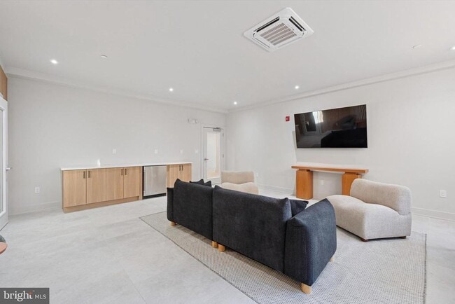 Photo - 5521 Wayne Ave