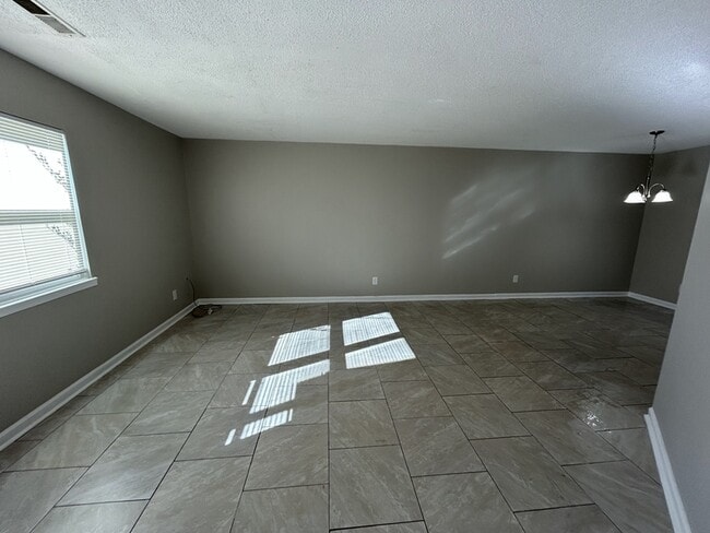 Photo - 413 Oakland Rd