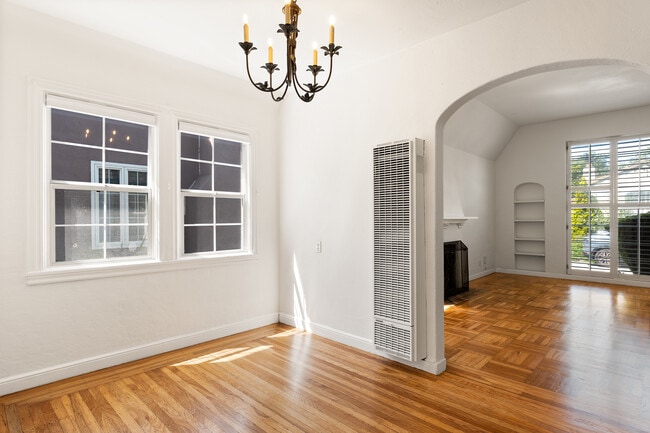 Photo - 3 Winchester Pl