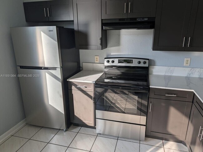 Photo - 1080 N Franklin Ave Unit 1080B