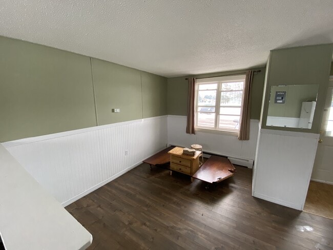 Photo - 115-115 Bayview Dr