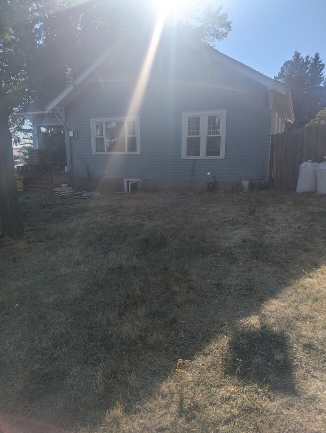 Photo - 606 W Chestnut St