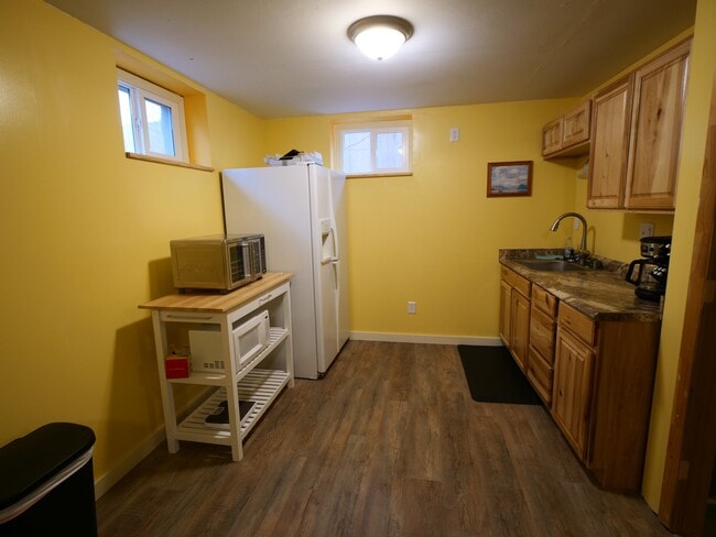 Photo - 819 12th Ave Unit Downstairs