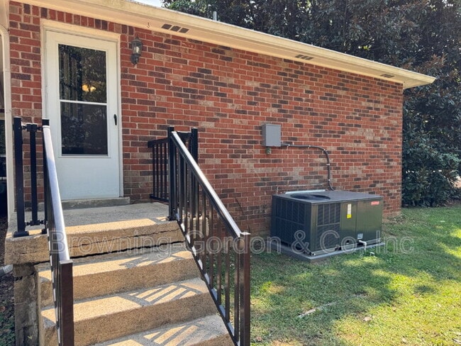 118 Lincoln Ct