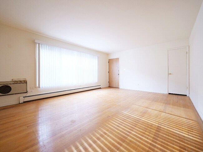Photo - 8640 Skokie Blvd Apartments Unit 1E