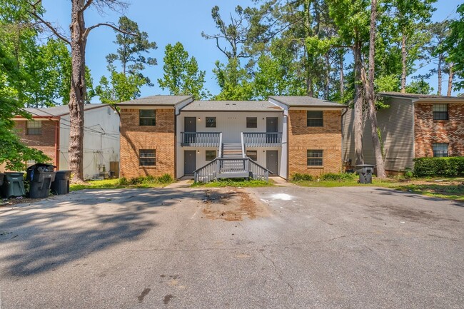 Building Photo - 2956 Woodrich Dr Unit B