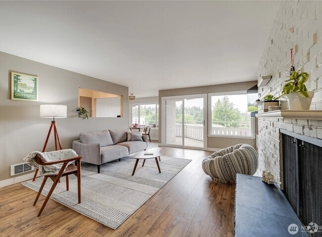 Building Photo - 1110 5th Ave S Unit 304 Rental