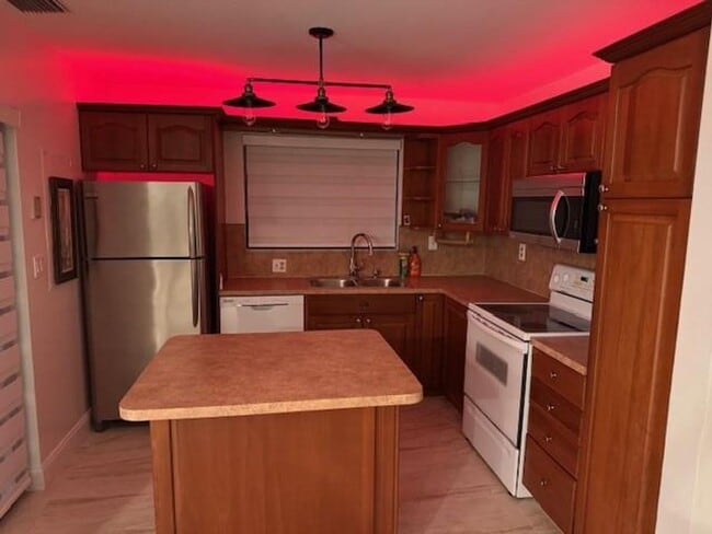 Photo - 11202 SW 132nd Ct W