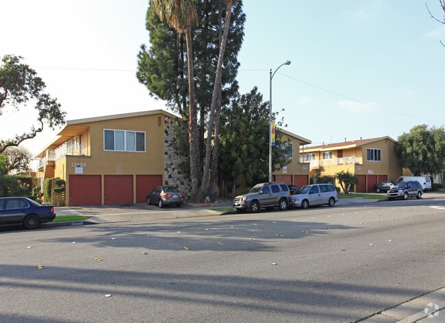 Hollypark Apartaments