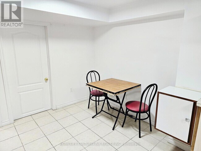 Photo - 39 Treetops Ct