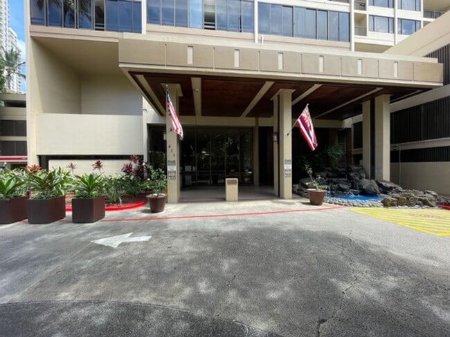 Building Photo - 411 Hobron Ln Unit 3102