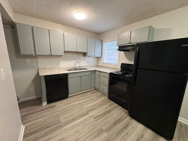 Photo - 131 Wall St Unit 112