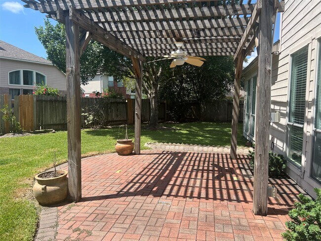 Photo - 3815 Shadow Knoll Ct