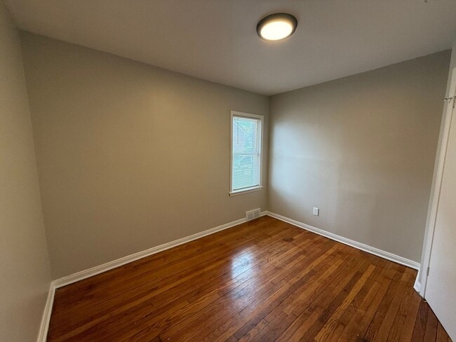 Photo - Freshly Renovated 3-Bedroom Home – Quality...