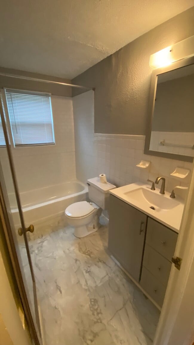 Photo - 2420 Brandon Ave SW