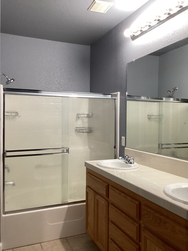 Photo - 3 bedroom 2 bath 1612 sq ft home located in Yuba City