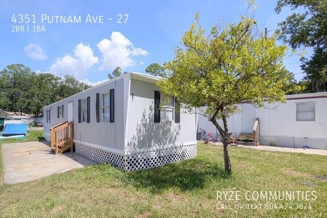 Building Photo - 4351 Putnam Ave