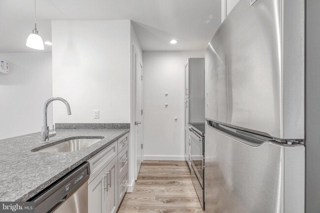 Photo - 751 N 43rd St Unit 101