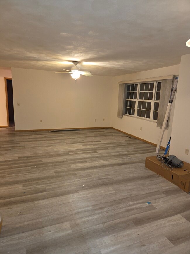 Building Photo - 1131 Stonewood Xing Unit 1131