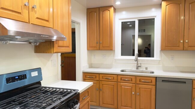 Photo - 1632 Albemarle Way Unit 1632