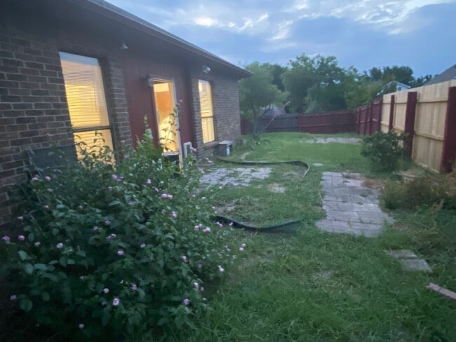 Photo - 1007 Dandelion Dr