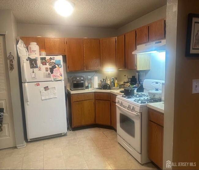 Photo - 139 Darwin Ln