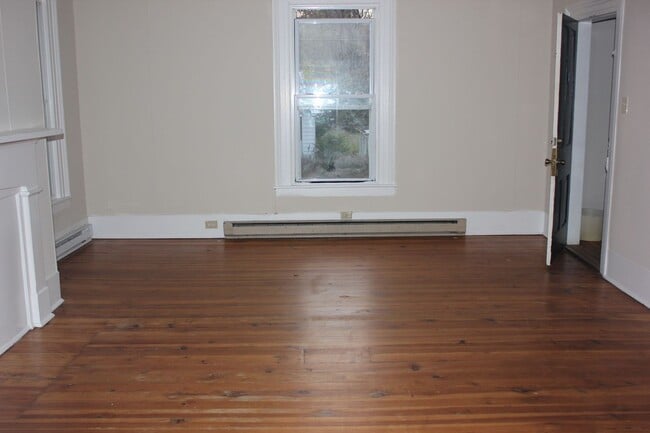 Photo - Apartment for Rent in Woodstock