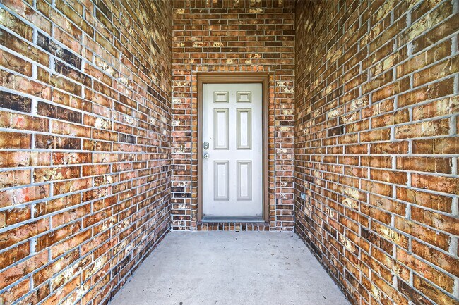 Photo - 3326 McDonough Way