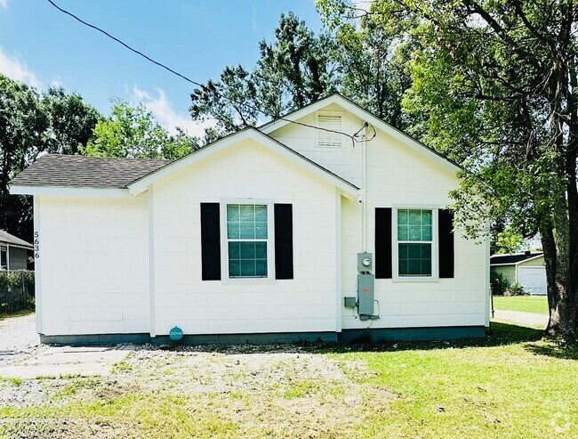 Building Photo - 5636 Jackson Ave Rental