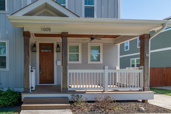 Photo - 1005 State St