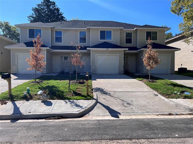 Building Photo - 807 S 6th St